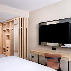 Standard King Room Sofa Bed